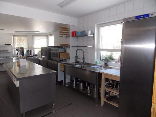 Groepshuis in Bütgenbach professionele keuken 1