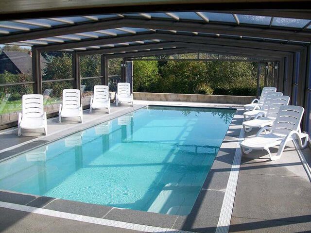 Villa in Septon zwembad 4×11 meter 3 douches • sauna ruime doorgang met trapjes naar gelijkvloers